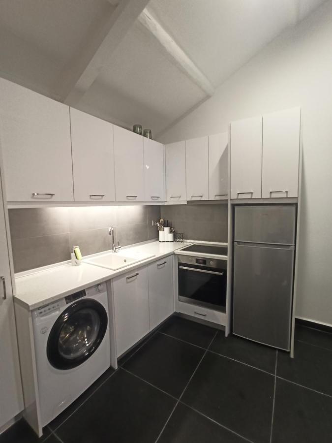 I&a Garitsa Apartment *